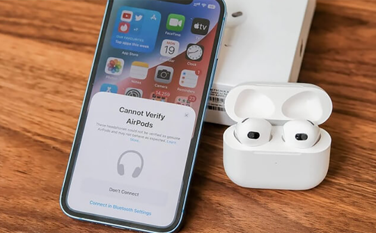 iOS 26.3 giúp iPhone kết nối với mọi tai nghe nhanh như AirPods