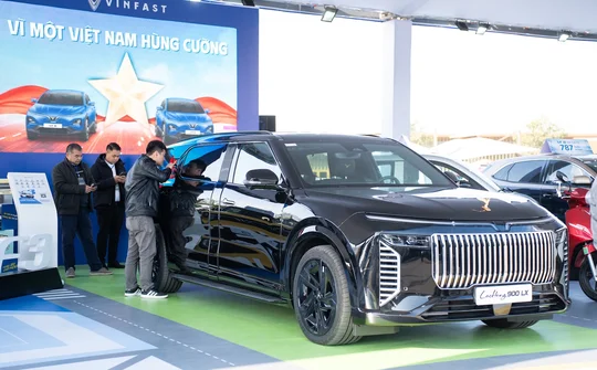 Dàn xe điện VinFast tại Vietnam Mobility Show: Lạc Hồng 900 LX và hai xe mới Minio Green và EC là tâm điểm
