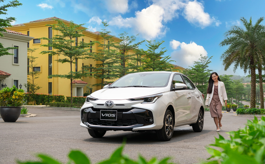 Hành trình 30 năm Toyota gắn bó với người dùng Việt