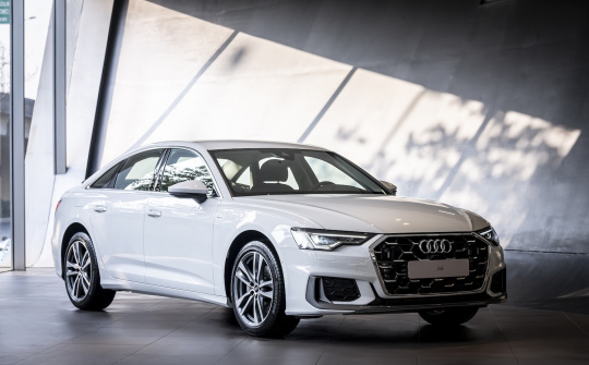 Cận cảnh Audi A6 S line 40 TFSI vừa cập bến thị trường Việt
