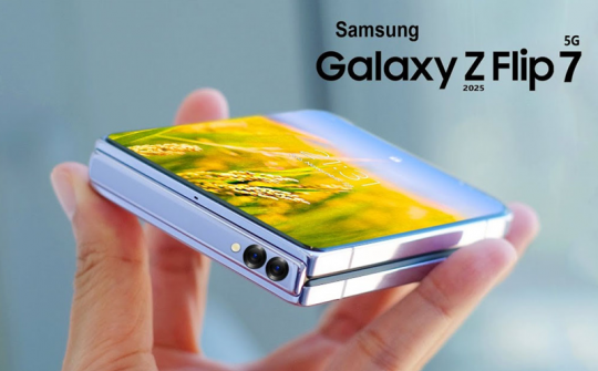 Samsung bắt đầu phát triển phần mềm cho Galaxy Z Flip 7