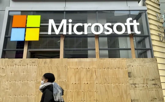 Microsoft tìm giải pháp tránh án phạt chống độc quyền từ EU