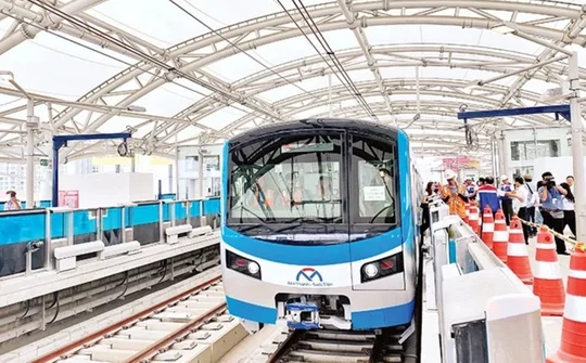 Thẻ NAPAS khả dụng tại tuyến đường sắt đô thị đầu tiên của Tp. Hồ Chí Minh