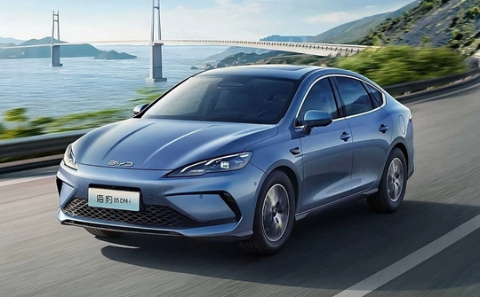 BYD Seal 05 PHEV sắp ra mắt, một lần sạc đi được 2.000 km