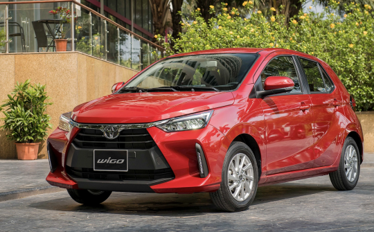 Toyota triệu hồi Wigo và Alphard