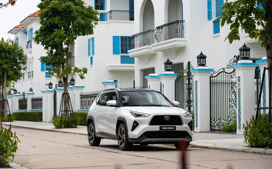 Toyota Việt Nam bán 5.455 xe trong tháng 3, nhiều mẫu xe Hybrid được yêu thích