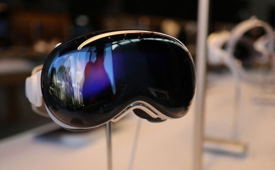 Apple sắp tung ra Vision Pro 2 với chip M5