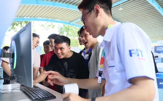 SIC Tech Day 2025: Dẫn dắt đam mê công nghệ thành bước đệm sự nghiệp