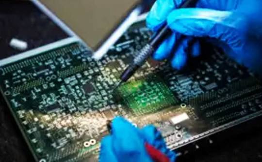 Phát triển nhân lực ngành bán dẫn tại Việt Nam: Chiến lược "đi xa để trở về"