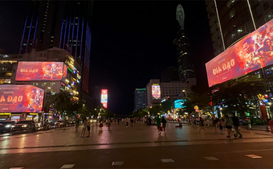 Đồng bộ hóa DOOH trên phố đi bộ Nguyễn Huệ - Sân khấu thị giác giữa lòng thành phố