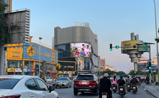 Tác động của quảng cáo ngoài trời đến hành vi người tiêu dùng trong bối cảnh đô thị hóa nhanh