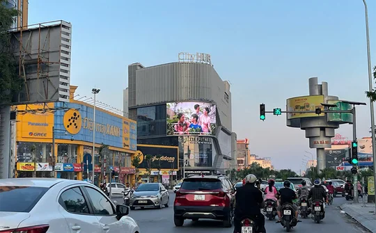 Tác động của quảng cáo ngoài trời đến hành vi người tiêu dùng trong bối cảnh đô thị hóa nhanh