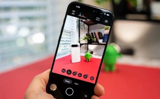 Adobe ra mắt ứng dụng miễn phí biến iPhone thành DSLR