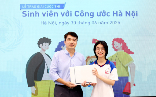 Trao giải cuộc thi “Sinh viên với Công ước Hà Nội”
