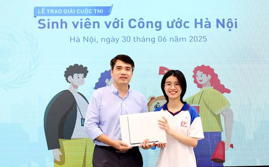 Trao giải cuộc thi “Sinh viên với Công ước Hà Nội”