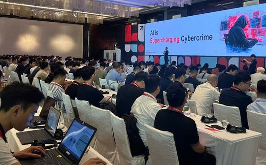 Các cuộc tấn công mạng có AI "tiếp tay" tăng gấp 3 lần tại Việt Nam