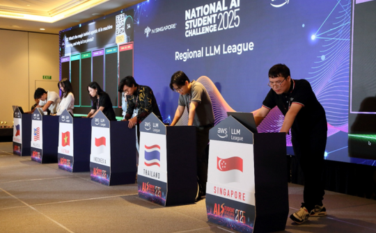 Vòng chung kết giải đấu AWS Regional LLM League quy tụ những nhân tài trẻ hàng đầu khu vực Đông Nam Á