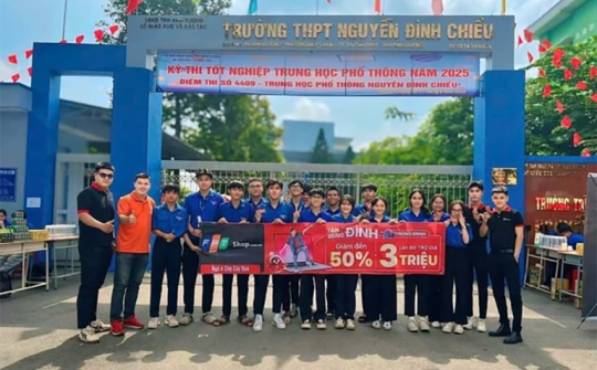 Mạng di động FPT trao học bổng tổng giá trị đến 480 triệu đồng