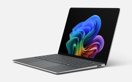 Surface Laptop 7 hỗ trợ 5G có giá bán từ 47 triệu đồng