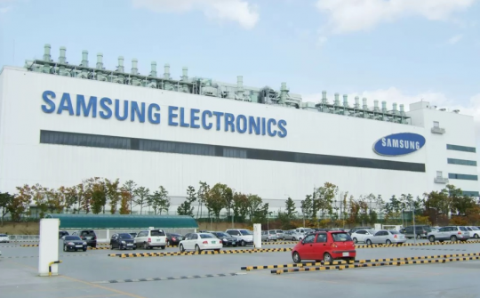 Vật lộn trong cuộc đua chip AI, lợi nhuận quý II của Samsung giảm mạnh