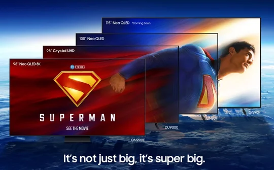 Superman "đổ bộ" lên màn hình TV cực đại của Samsung
