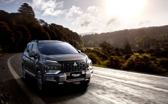 Mitsubishi Xpander tung phiên bản mới: Giá từ 659 triệu đồng, màn hình 10inch, thêm nhiều tính năng