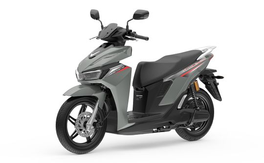 VinFast tung 4 xe máy điện mới, hoàn tất lắp 4.500 trạm đổi pin