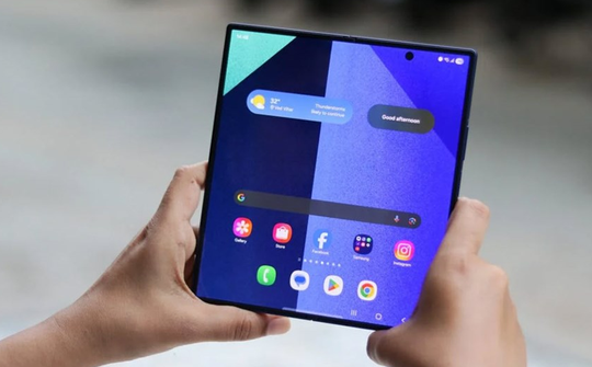 Smartphone màn hình gập liệu có là tương lai của thiết bị di động?