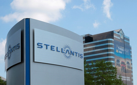 Stellantis đối mặt cú sốc 22 tỷ euro vì đánh giá sai chuyển dịch xe điện