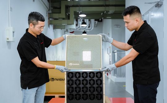 Viettel vận hành hệ thống siêu máy tính NVIDIA DGX B200 đầu tiên do Việt Nam sở hữu