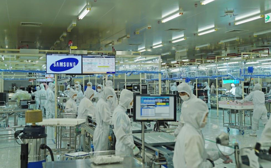 Công nhân Samsung lo mất việc vì nhà máy sản xuất tự vận hành bằng AI