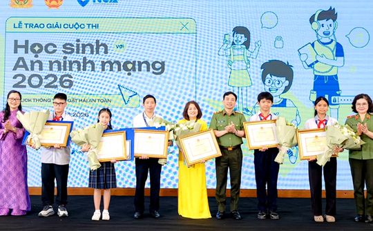 Kỹ năng số phải song hành cùng ý thức an toàn mạng của thế hệ trẻ
