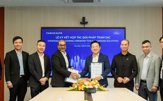 Tasco và Ford Việt hợp tác mở rộng hạ tầng sạc xe điện