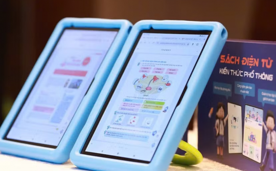 Chuẩn hóa sách giáo khoa điện tử từ nội dung đến quy trình chuyển thể, thẩm định