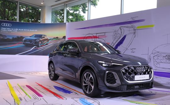Audi Q3 và Audi Q5 ra mắt thị trường Việt Nam, giá từ 2,099 tỷ đồng