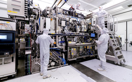 Samsung đạt lợi nhuận kỷ lục mảng kinh doanh chip