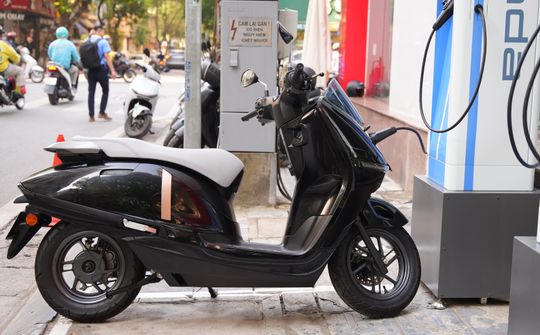 Honda mở bán xe máy điện Honda CUV e: