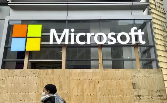 Microsoft cắt giảm hàng nghìn nhân sự, dồn lực cho cuộc đua cơ sở hạ tầng AI