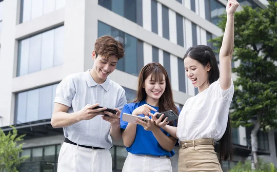 VinaPhone dành tặng giới trẻ học bổng 100 triệu đồng mùa tựu trường
