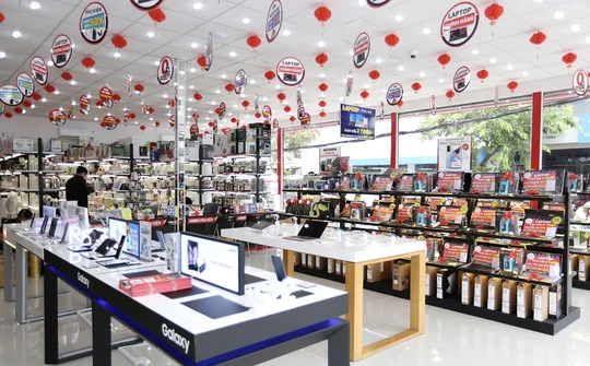 Tân sinh viên sẽ nhận ưu đãi đến 30% khi chọn mua laptop tại FPT Shop