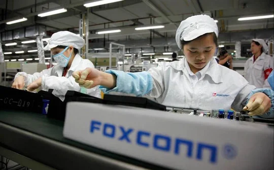 Foxconn hợp tác với NXP Semiconductors để phát triển ô tô điện