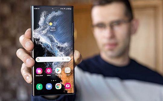 Xu hướng màn hình không viền sẽ phủ sóng smartphone cao cấp