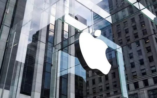 Thị trường máy tính lao dốc, doanh số Apple vẫn tăng hơn 40%