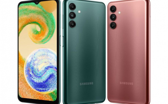 Galaxy A04s vừa lên kệ tại Việt Nam, giá 3,99 triệu đồng