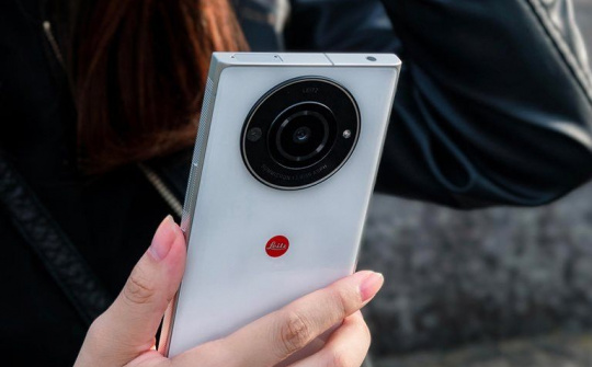 Leica Leitz Phone 2 ra mắt, giá 39.5 triệu đồng