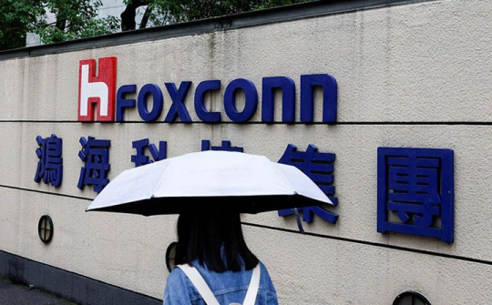 Foxconn muốn chuyển hướng sản xuất iPhone ra khỏi Trung Quốc