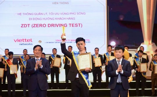 ZDT, VCVP và VOSP xuất sắc mang về 3 cúp Sao Khuê 2022 cho VTNet