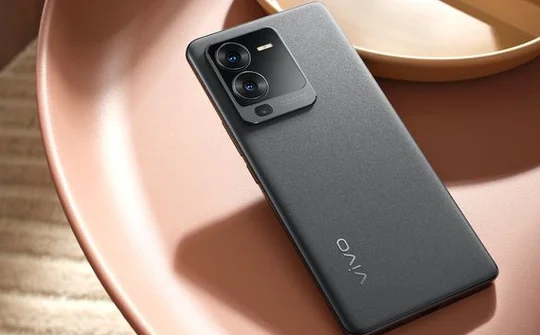Vivo V25 Pro lên kệ tại Việt Nam, giá 14 triệu đồng