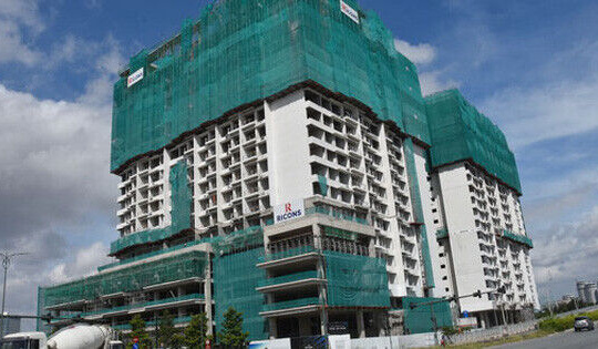 Siết tín dụng bất động sản: Người vay mua nhà gặp khó