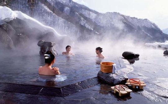 Tắm Onsen - cách người Nhật yêu cơ thể